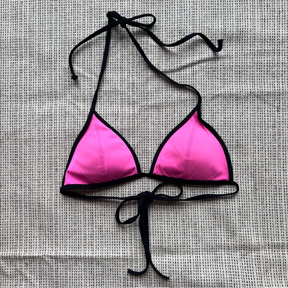 Victoria’s Secret PINK swimsuit top size M